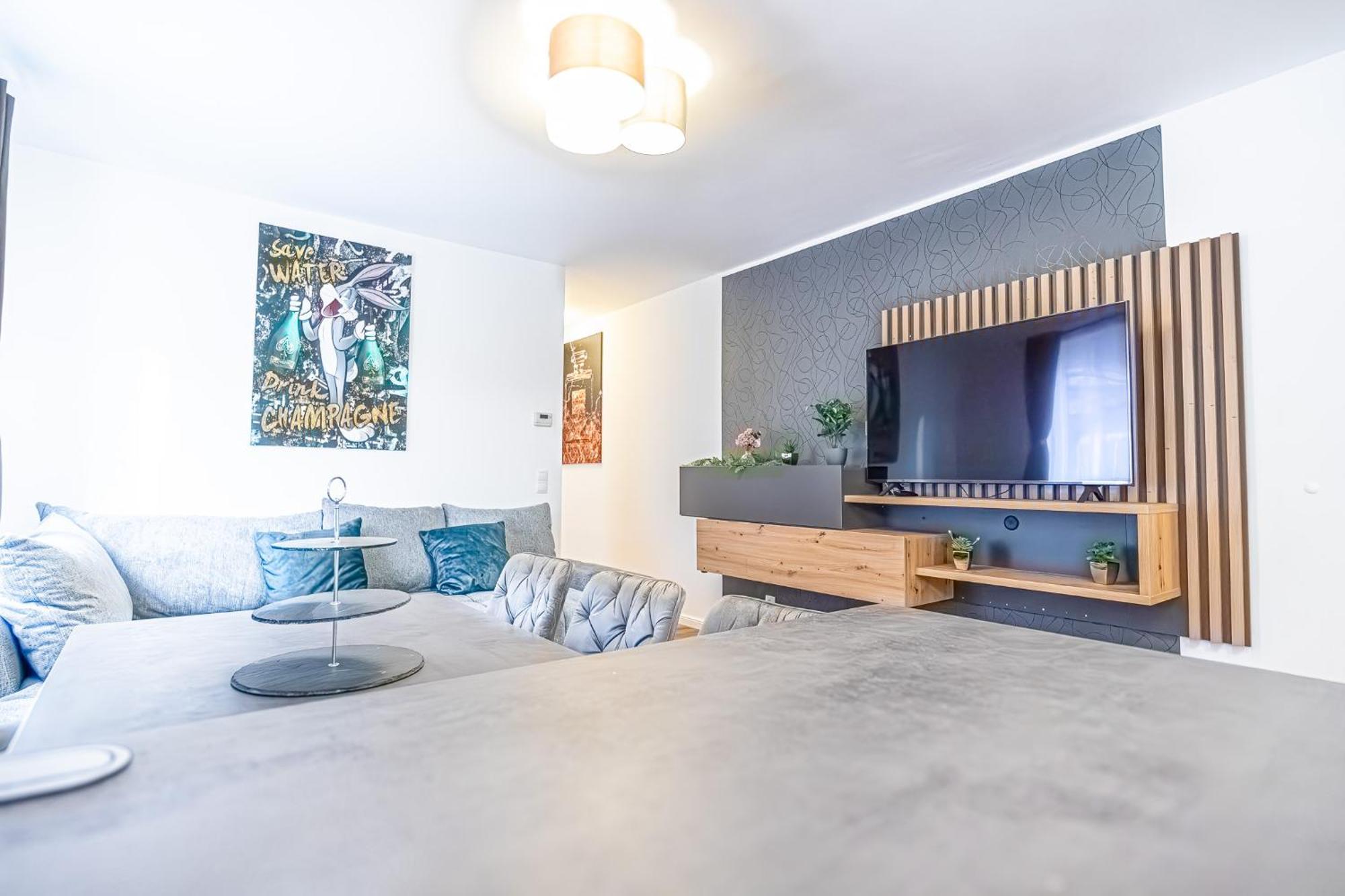 Charming 1Br And 1Lr Apt Modern Design Donaustadt Vienna Exterior photo